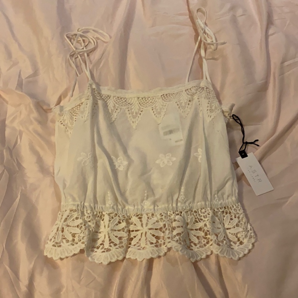 Cute white top